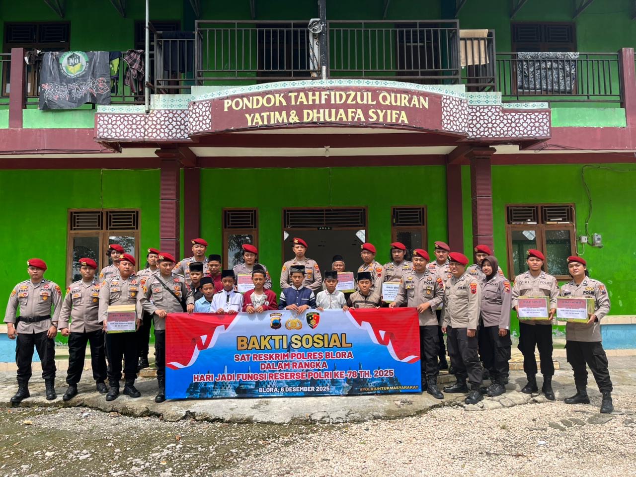 f132b58c-83c9-4df7-a612-22c78cb78fa2